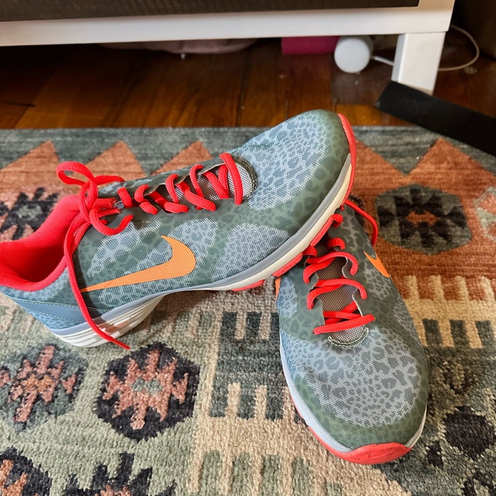 Nike Women's Gray and Orange Athletic Shoes